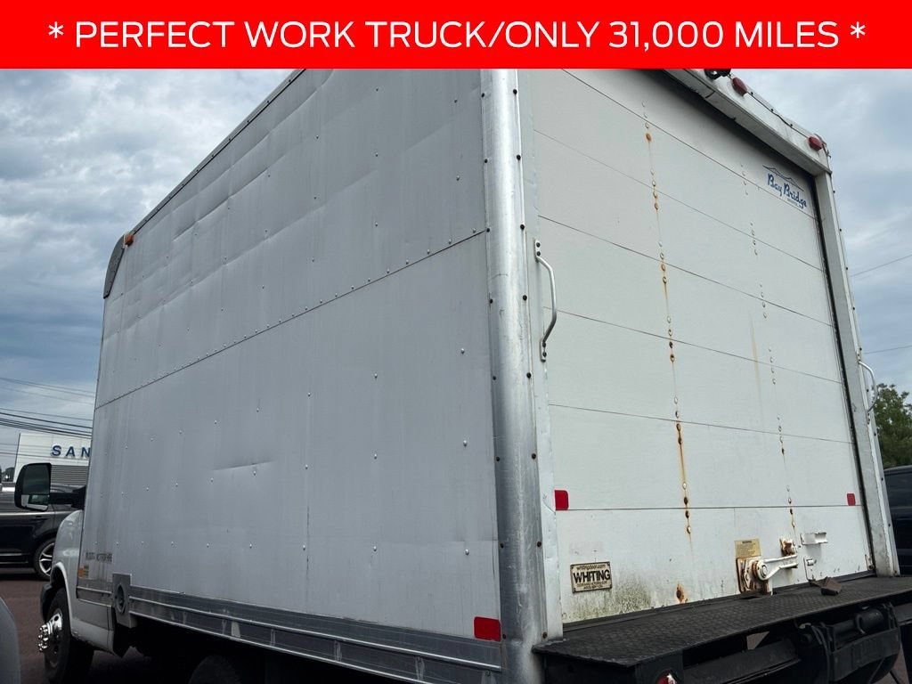 Used 2009 Chevrolet Express 3500 RWD image 8