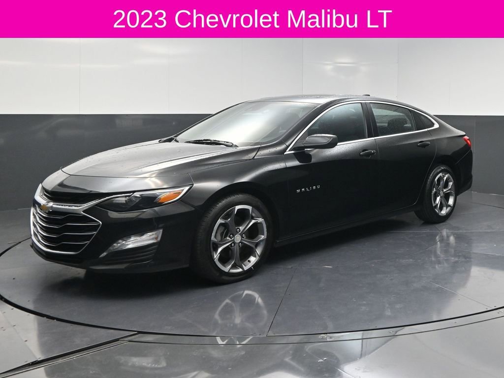 Used 2023 Chevrolet Malibu LT image 2