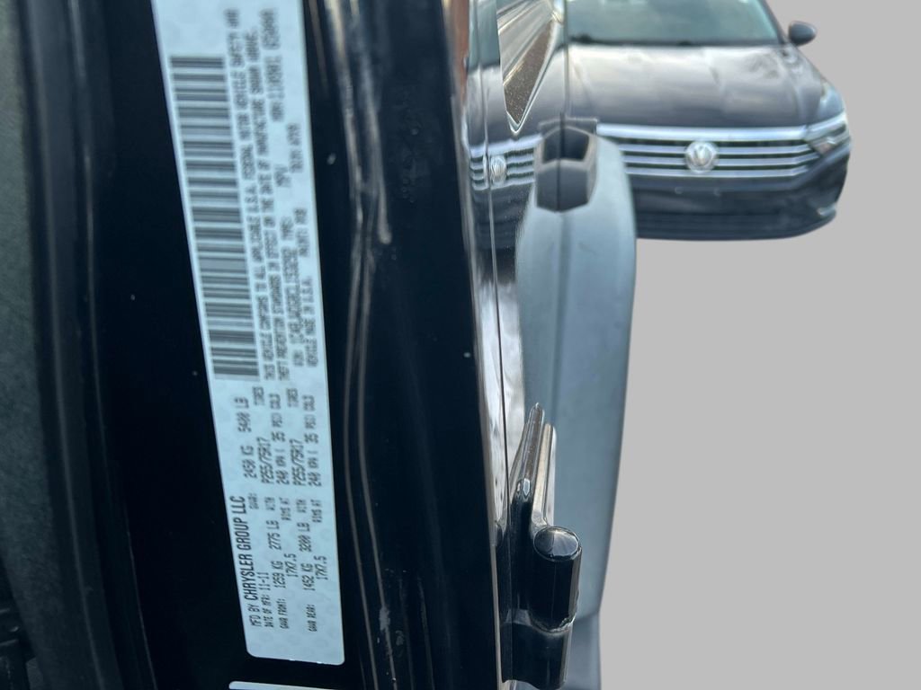 Used 2012 Jeep Wrangler Unlimited Sport image 27