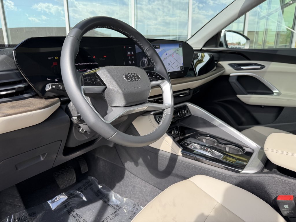 Used 2025 Audi Q5 Premium AWD/4WD image 36
