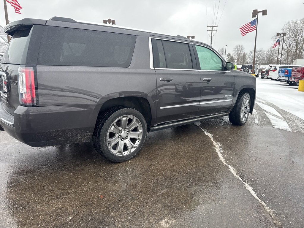 Used 2015 GMC Yukon XL Denali w/ Premium Package image 4