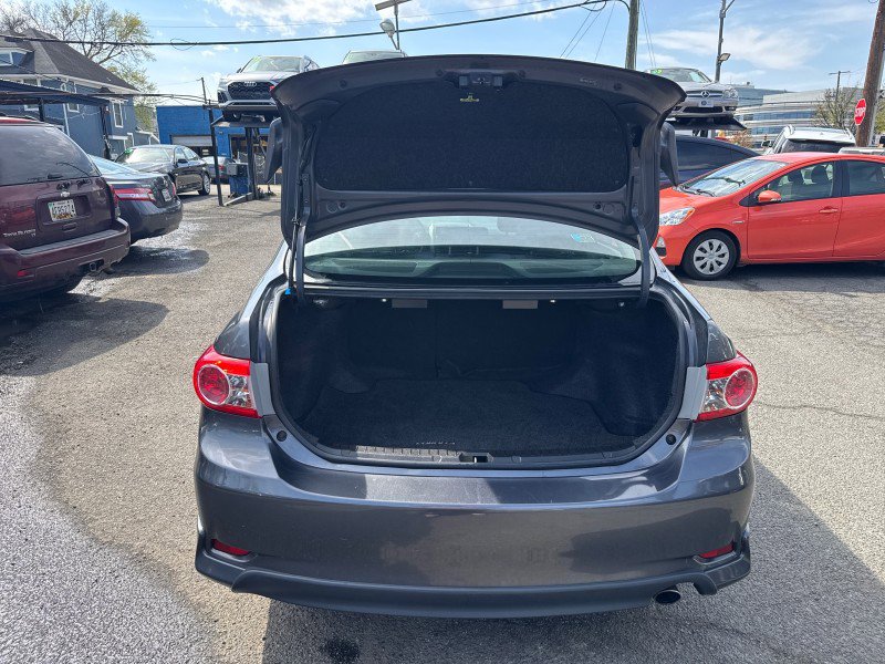 Used 2011 Toyota Corolla S image 30