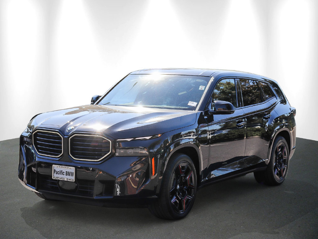 Used 2025 BMW XM Label Red AWD/4WD image 3