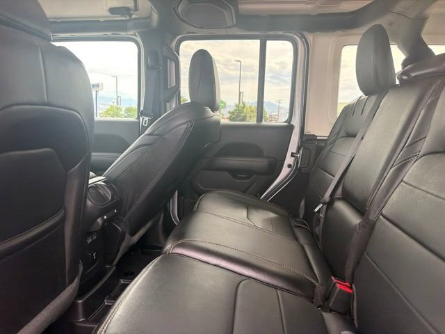Used 2023 Jeep Wrangler Unlimited Sahara w/ Cold Weather Group AWD/4WD image 15