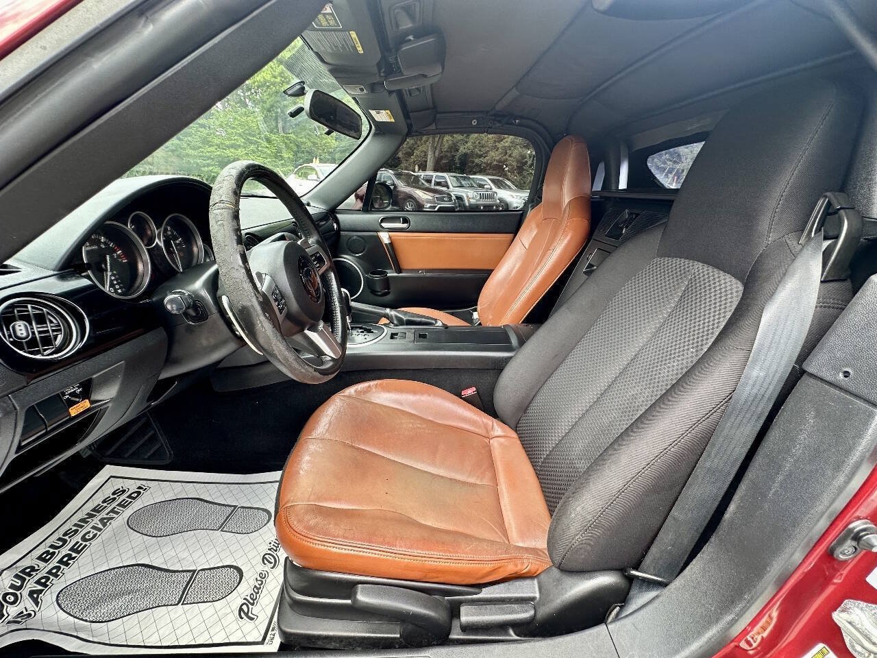 Used 2008 MAZDA MX-5 Miata Grand Touring RWD image 11