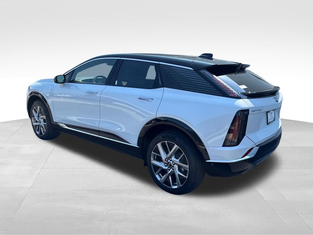 New 2027 Cadillac Optiq Luxury AWD/4WD image 4