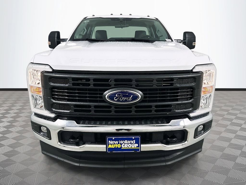 New 2026 Ford F350 XL w/ XL Chrome Package image 2