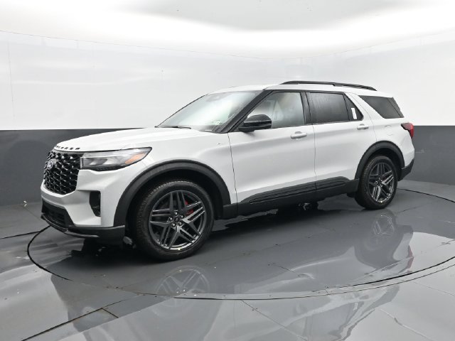 New 2027 Ford Explorer ST-Line w/ Premium Package AWD/4WD image 2