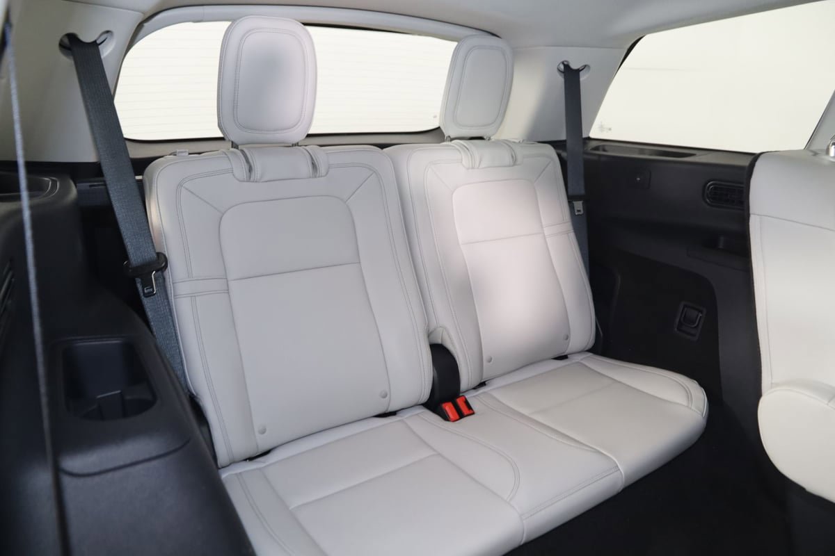 Used 2025 Lincoln Aviator Reserve w/ Illumination Package AWD/4WD image 14