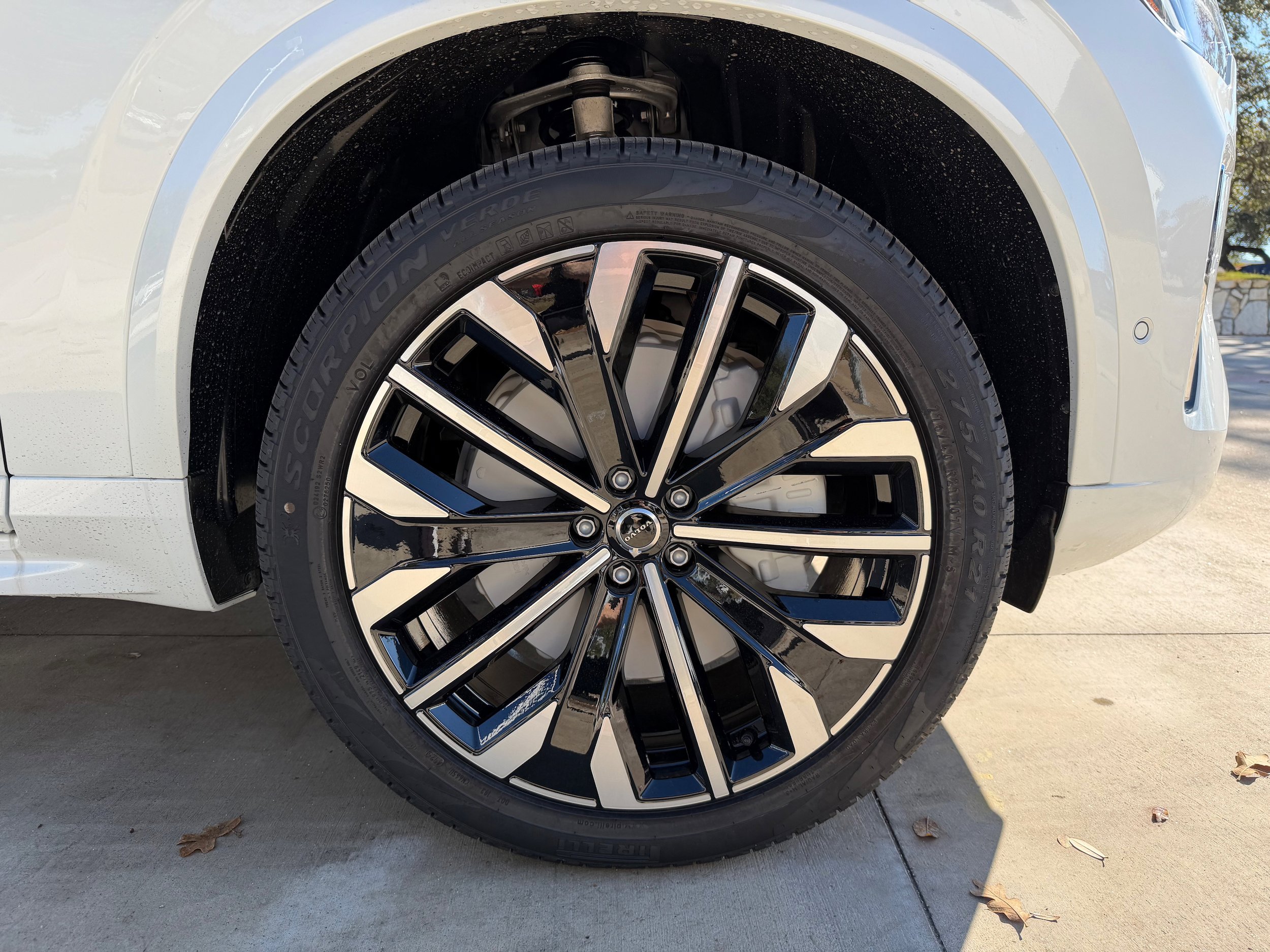 New 2026 Volvo XC90 B6 Ultra w/ Protection Package AWD/4WD image 7