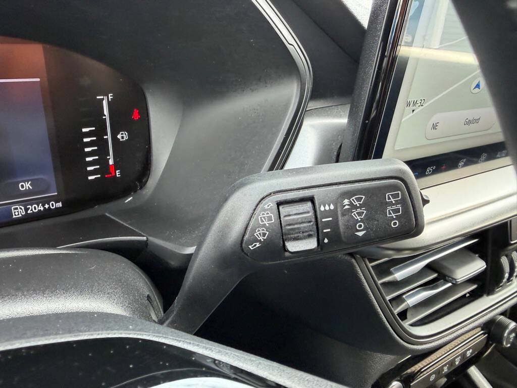 Used 2024 Ford Escape SE w/ Class II Trailer Tow Package FWD image 22