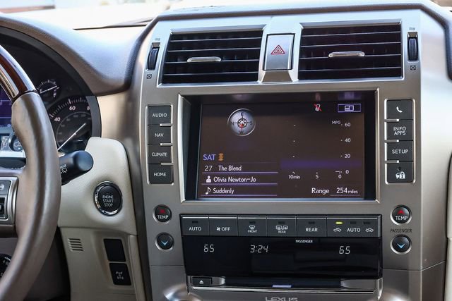 Used 2018 Lexus GX 460 Luxury w/ Preferred Accessory Package AWD/4WD image 15