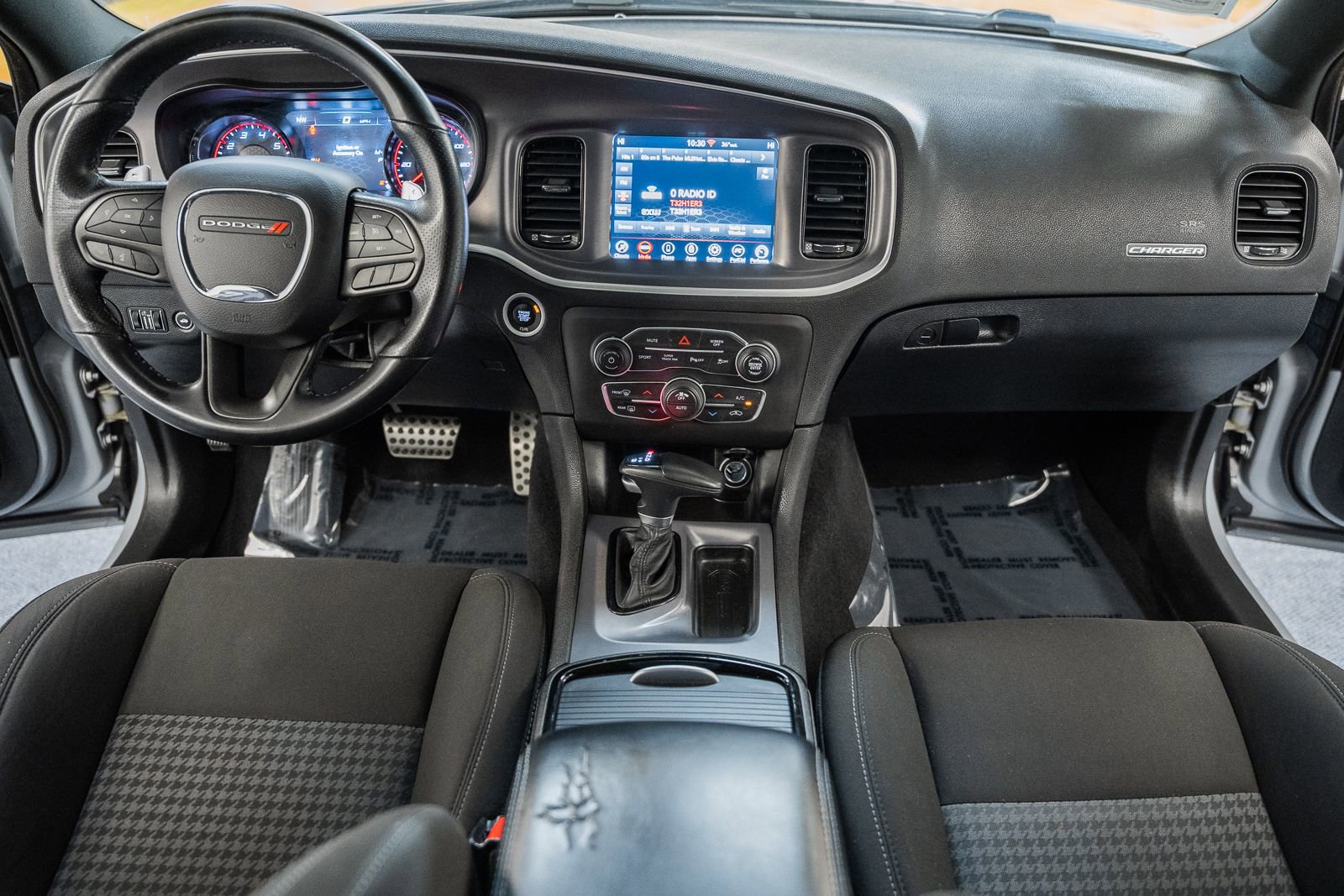 Used 2022 Dodge Charger GT w/ Blacktop Package image 27