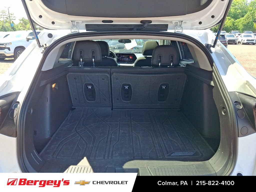 Certified 2024 Chevrolet Trax LT w/ Sunroof Package FWD image 30