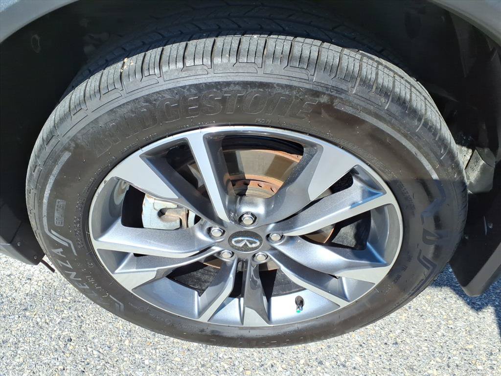Used 2025 INFINITI QX60 Luxe AWD/4WD image 10