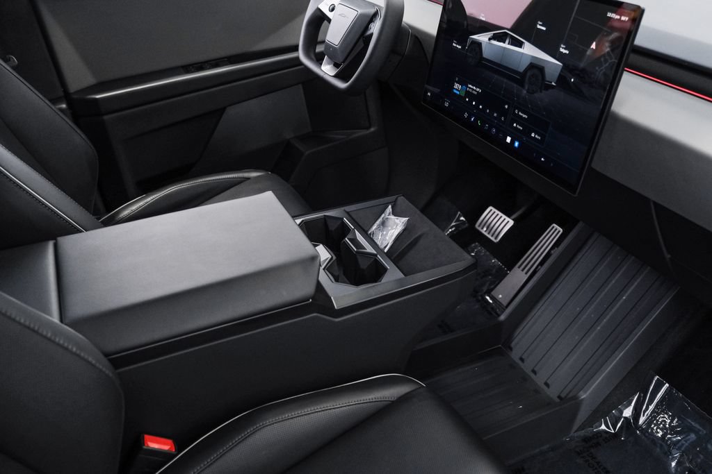 Used 2024 Tesla Cybertruck AWD Crew Cab image 20