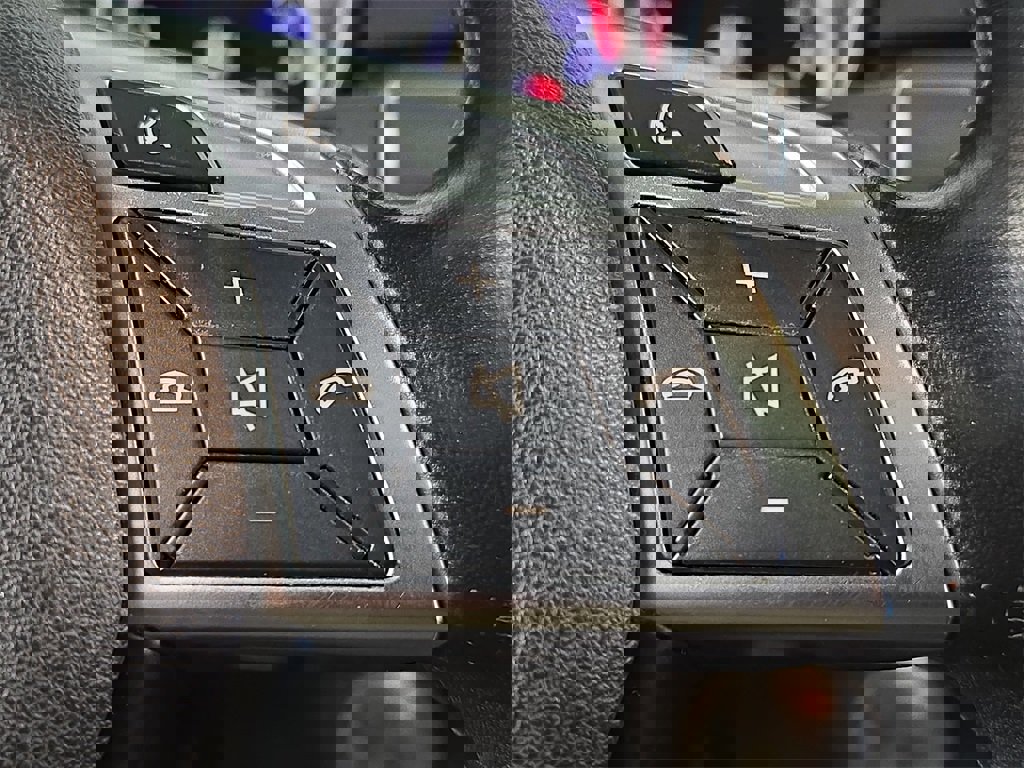 Used 2016 Mercedes-Benz GL 450 4MATIC image 21