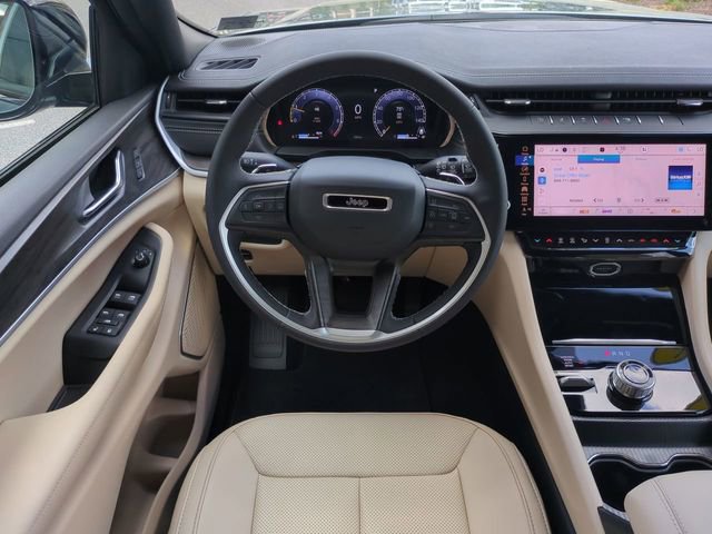 New 2026 Jeep Grand Cherokee L Limited w/ Luxury Tech Group II image 16