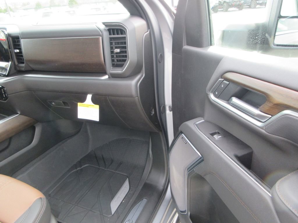 New 2026 Chevrolet Silverado 3500 High Country w/ High Country Premium Package image 23