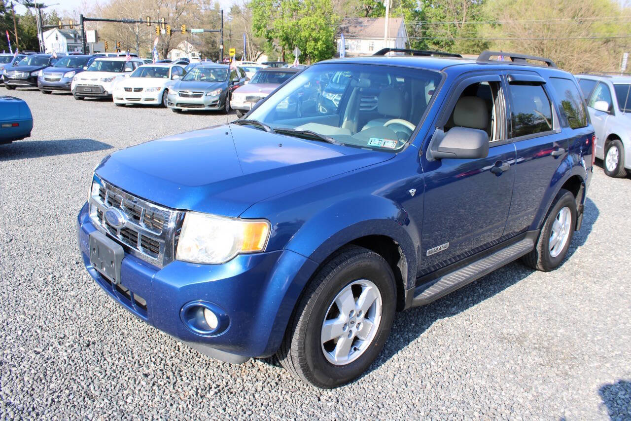 Used 2008 Ford Escape XLT image 2
