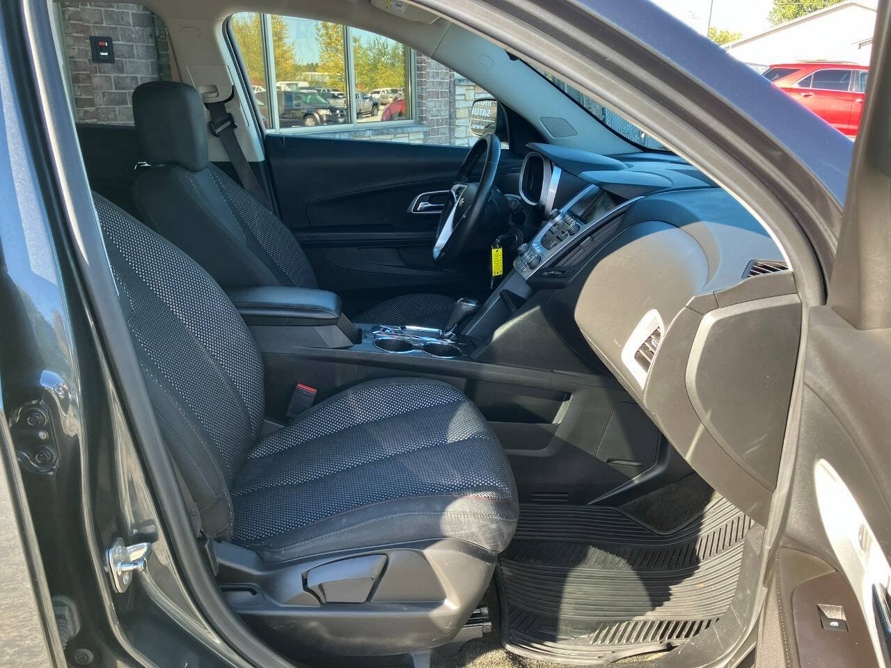 Used 2017 Chevrolet Equinox LT w/ Convenience Package FWD image 14