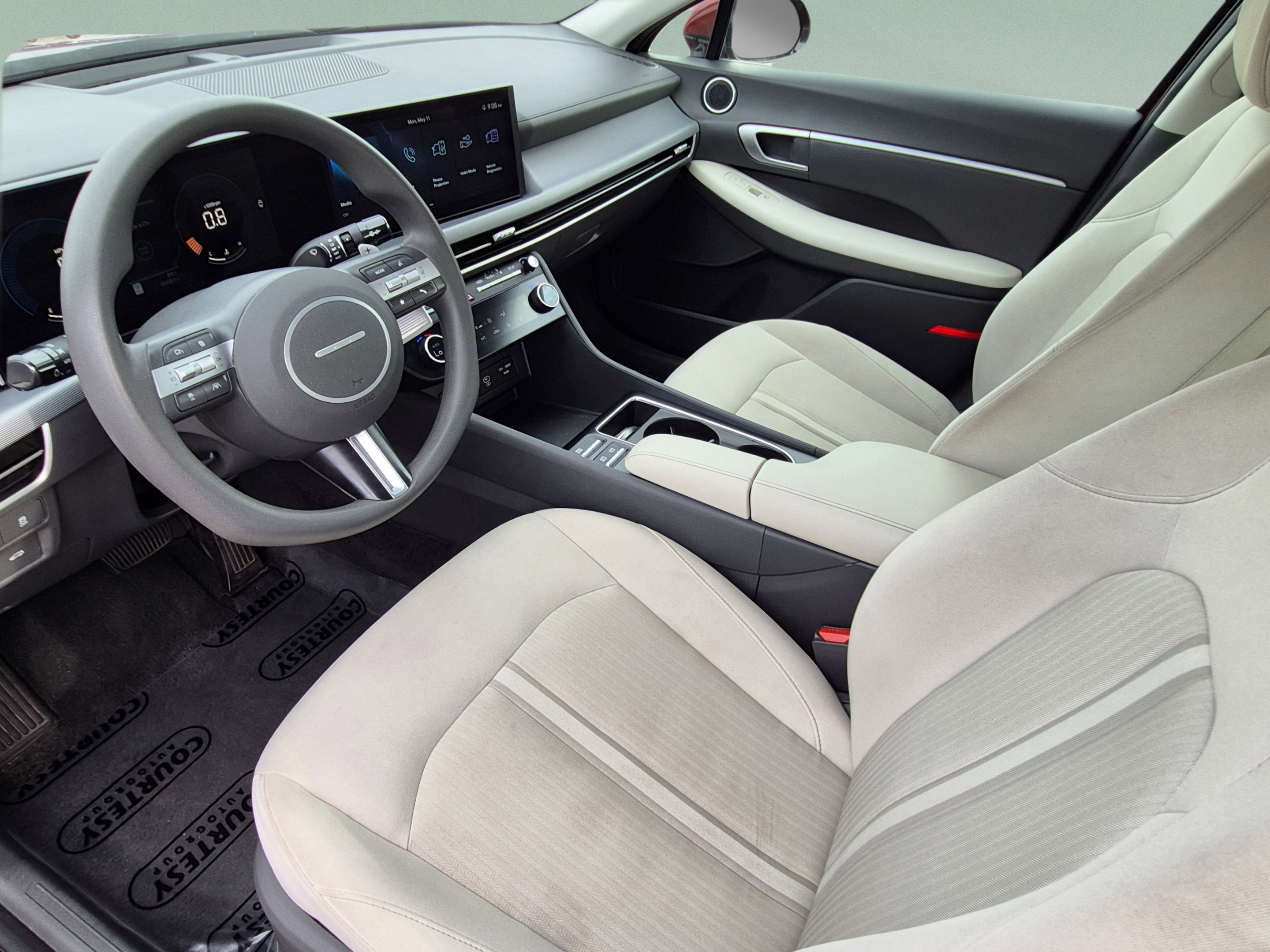 Certified 2025 Hyundai Sonata SEL FWD image 17