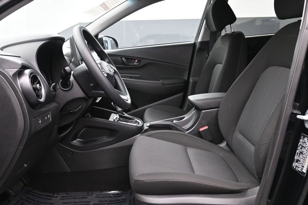 Certified 2023 Hyundai Kona SEL AWD/4WD image 10