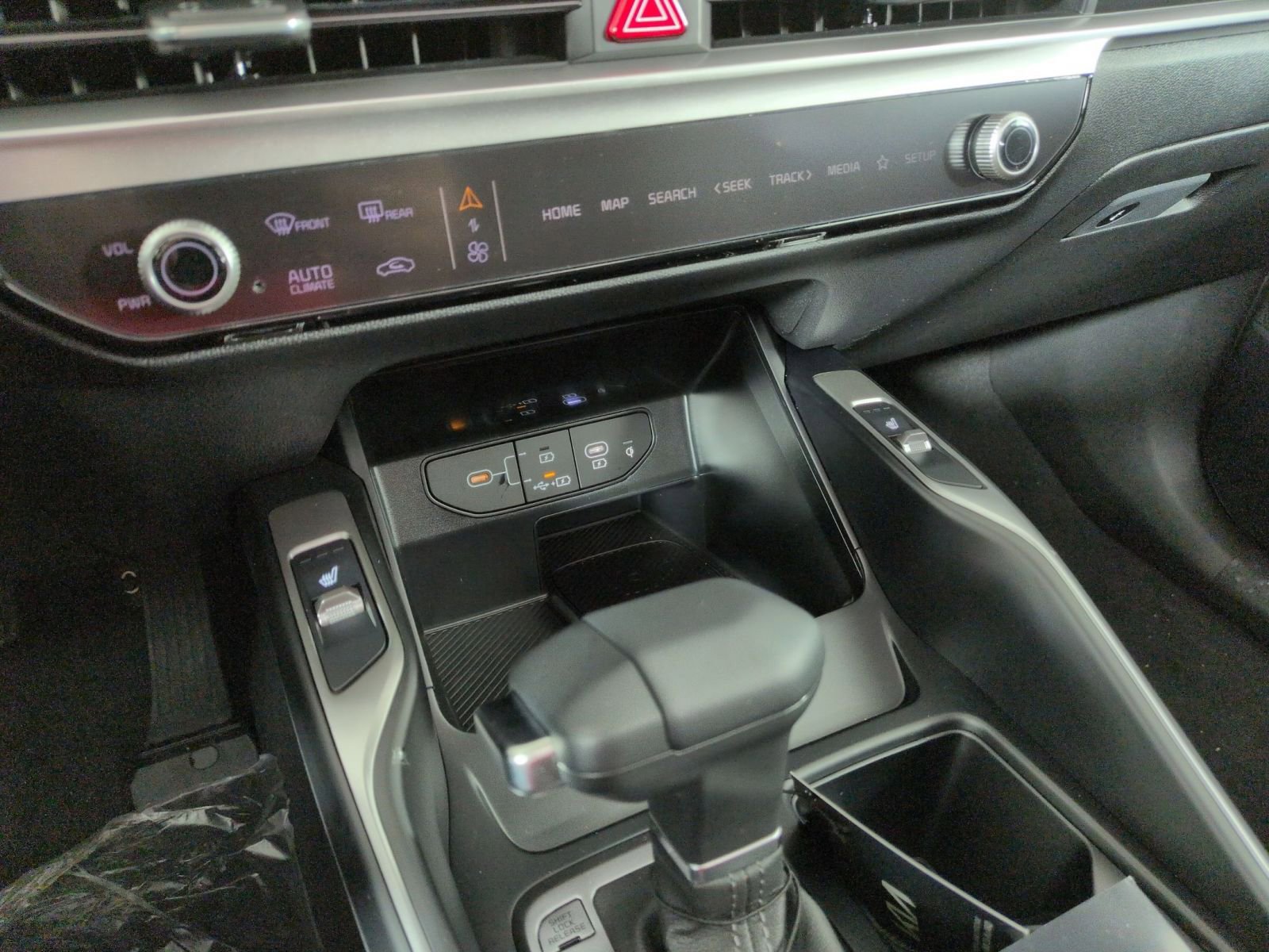 New 2026 Kia Sorento S w/ S Panoramic Sunroof Package image 10