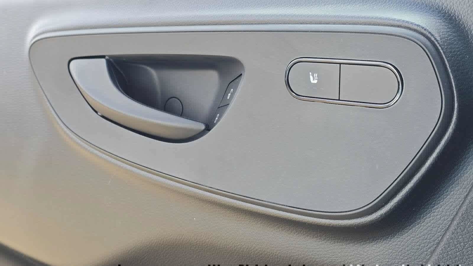 Used 2025 Mercedes-Benz Sprinter 2500 image 26