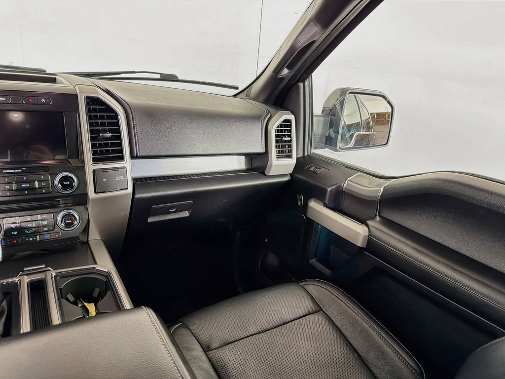 Used 2017 Ford F150 Lariat w/ Equipment Group 502A Luxury AWD/4WD image 20
