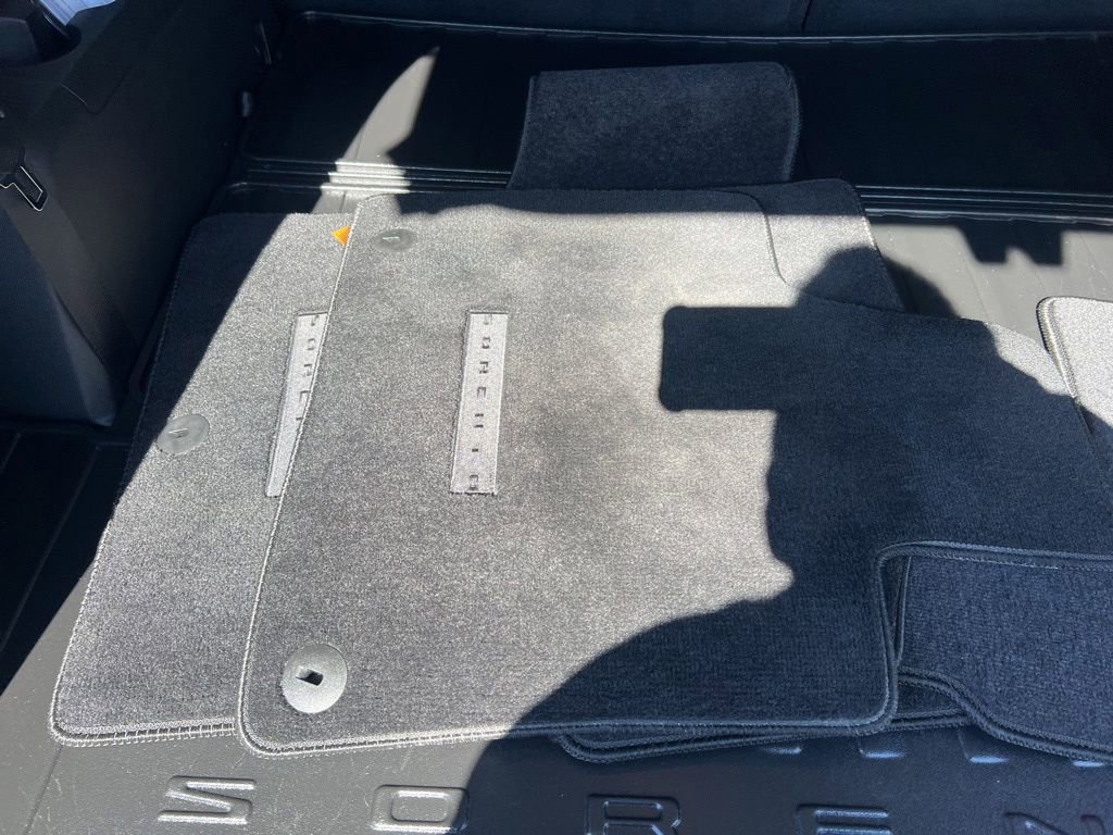 Certified 2025 Kia Sorento S image 12