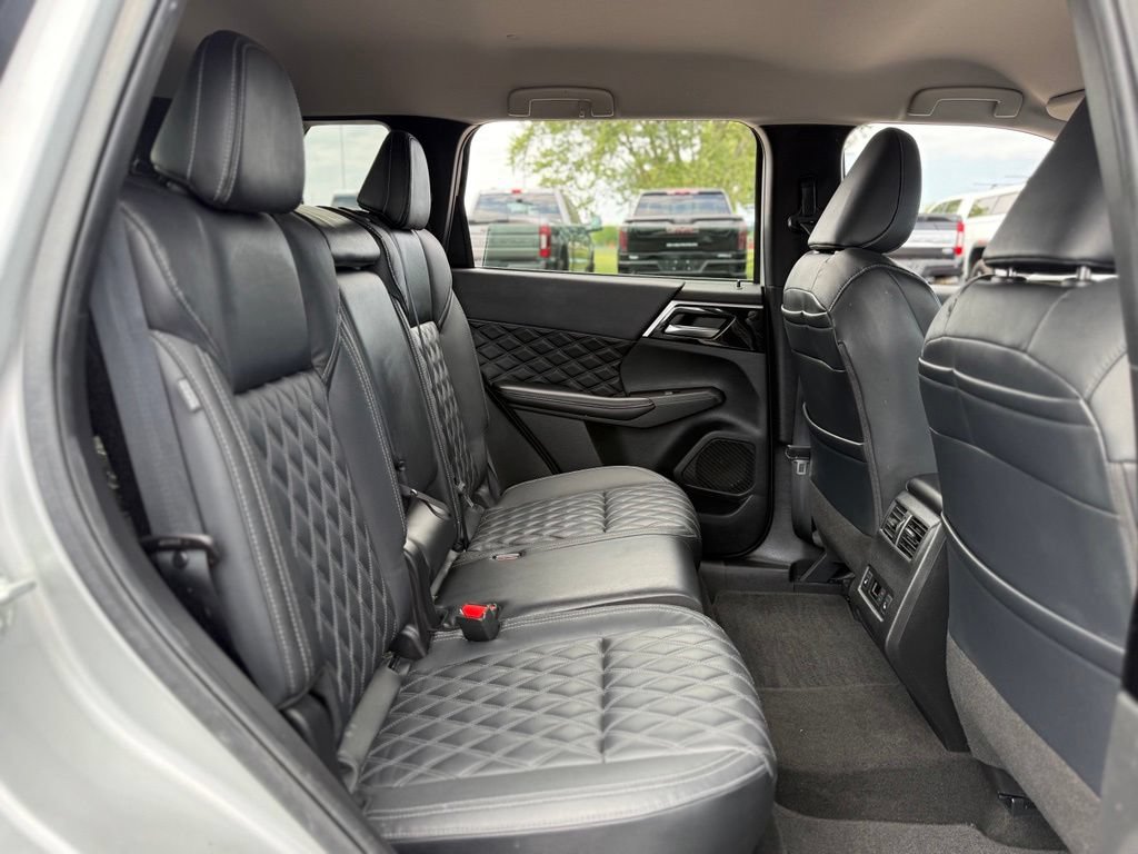 Used 2022 Mitsubishi Outlander SEL AWD/4WD image 17
