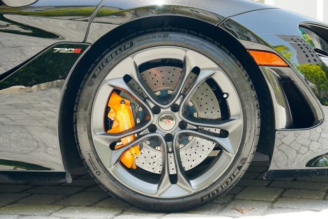 Used 2018 McLaren 720S Performance RWD image 36