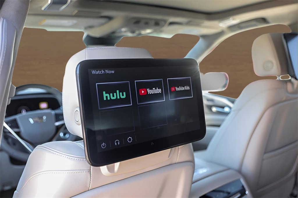 Used 2024 Cadillac Escalade Premium Luxury Platinum w/ Heavy-Duty Trailer Package image 19