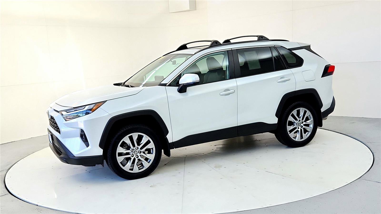 Certified 2023 Toyota RAV4 XLE Premium image 3