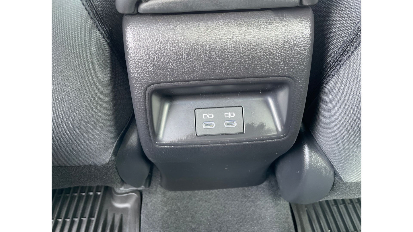 Certified 2025 Toyota Corolla SE w/ Convenience Package FWD image 17