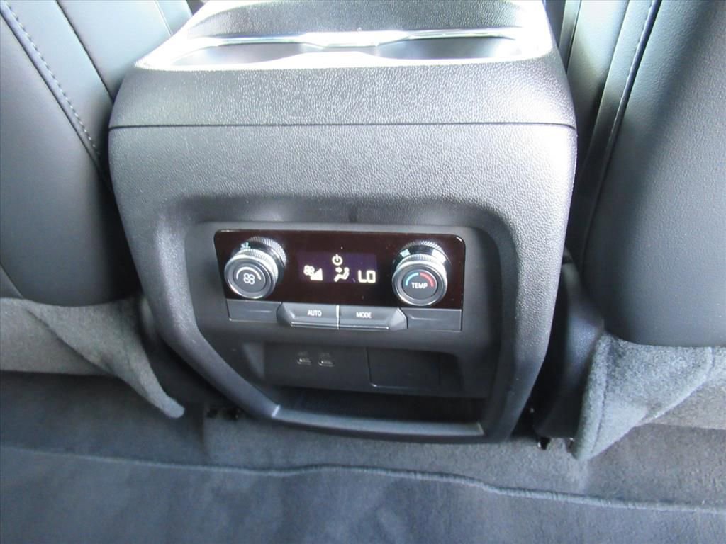 Used 2026 Buick Enclave Preferred image 15