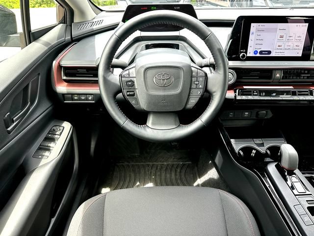 Used 2025 Toyota Prius Plug-In Hybrid FWD image 21