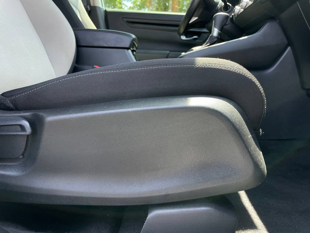 Certified 2025 Honda CR-V LX image 30