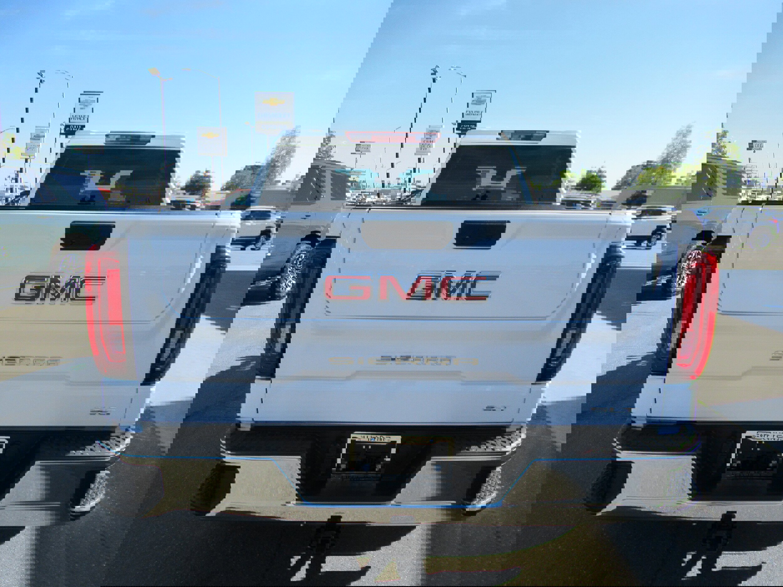 Used 2024 GMC Sierra 1500 SLT image 5