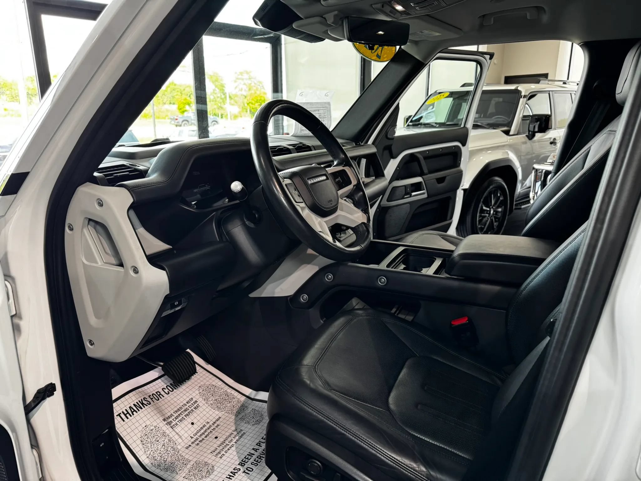 Used 2020 Land Rover Defender 110 HSE AWD/4WD image 10
