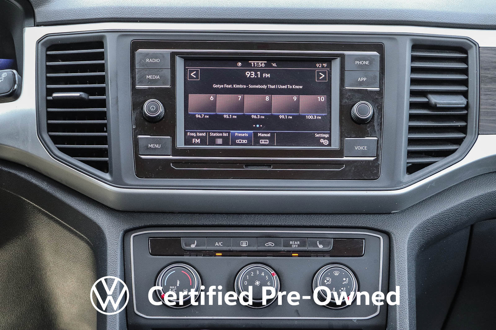 Used 2023 Volkswagen Atlas SE FWD image 15