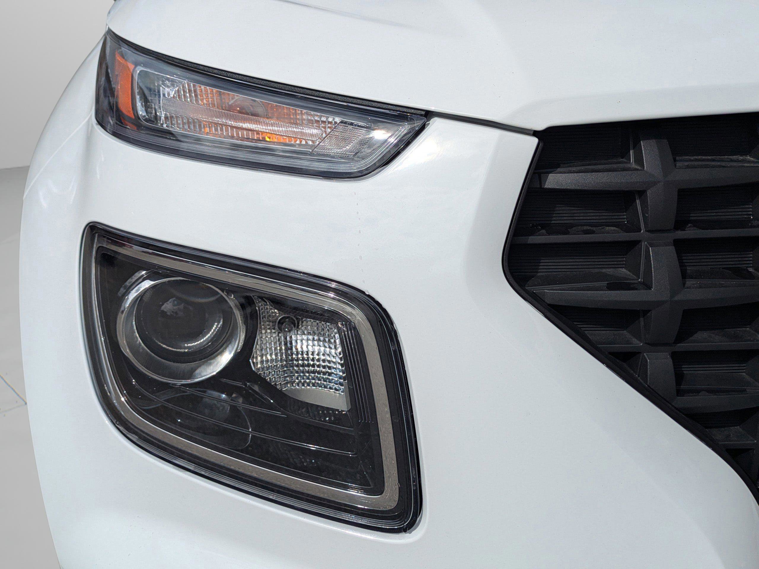 New 2026 Hyundai Venue SE image 13