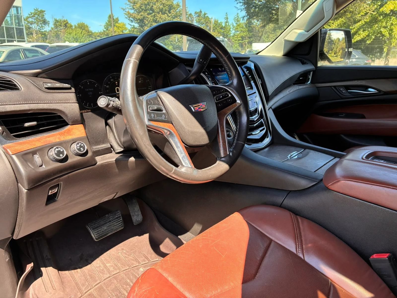Used 2015 Cadillac Escalade Premium AWD/4WD image 20