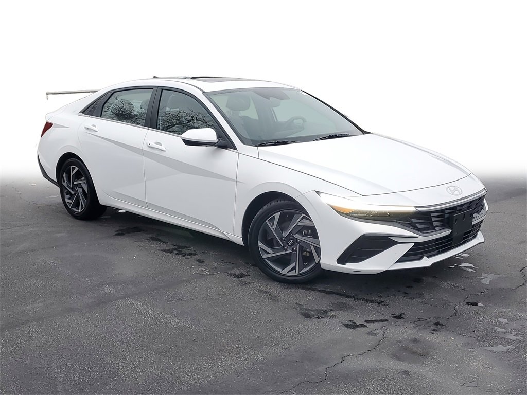 Used 2025 Hyundai Elantra SEL