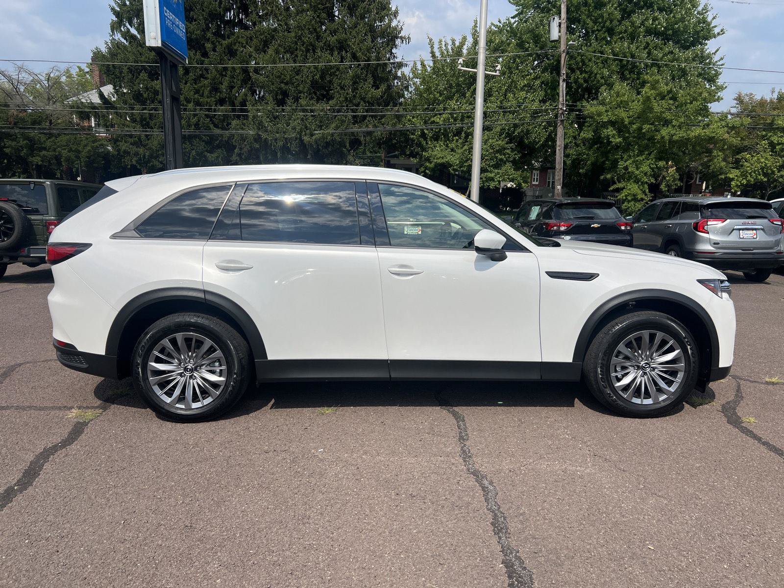 Used 2024 MAZDA CX-90 3.3 Turbo w/ Preferred Package AWD/4WD image 8