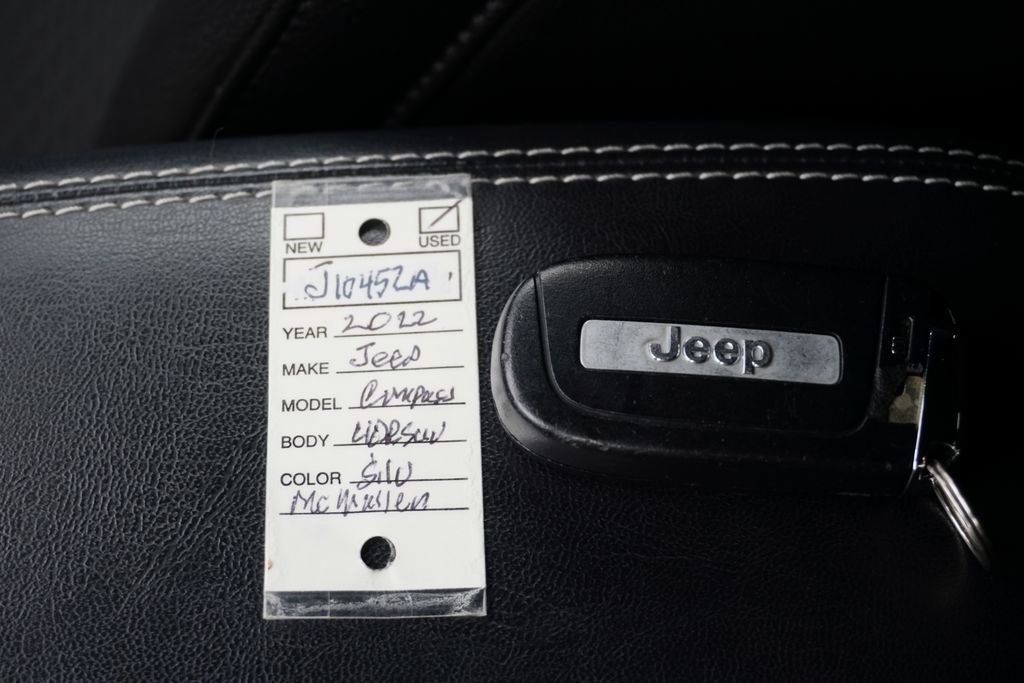 Used 2022 Jeep Compass Altitude w/ Convenience Group AWD/4WD image 35