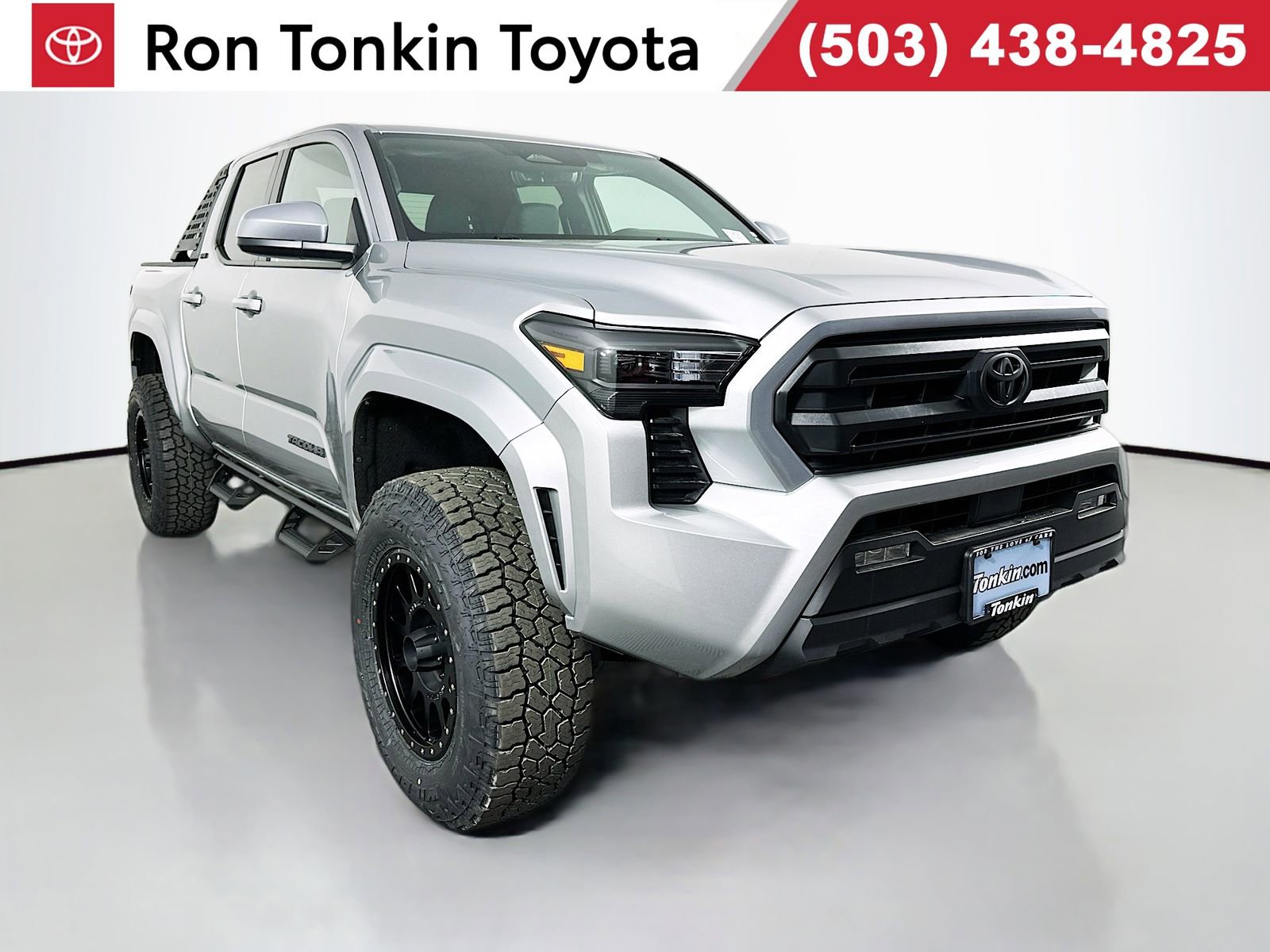 New 2025 Toyota Tacoma SR5
