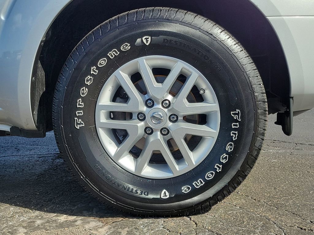 Used 2017 Nissan Frontier SV image 9