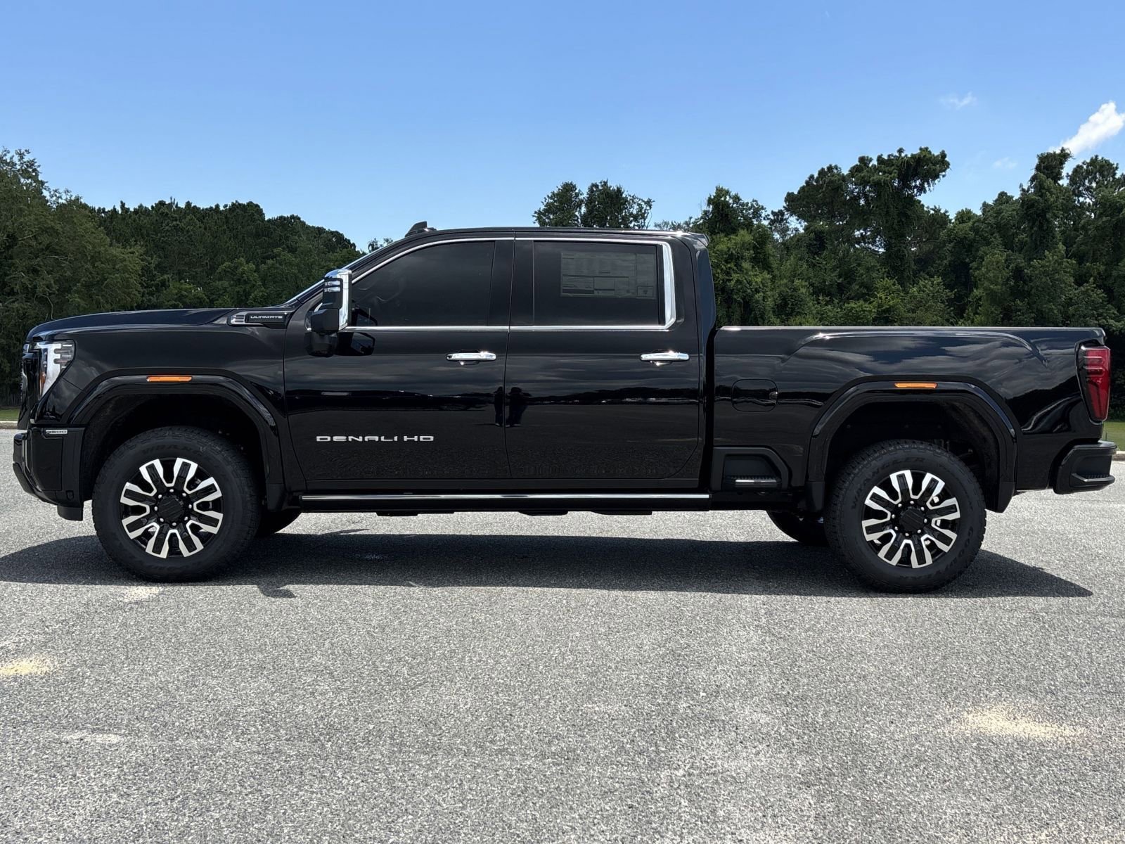 New 2025 GMC Sierra 3500 Denali Ultimate image 34